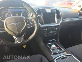 2019 Chrysler 300 Touring – miniatura 11