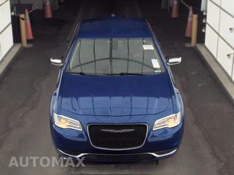 2019 Chrysler 300 Touring – miniatura 2