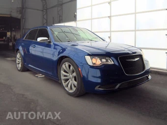 2019 Chrysler 300 Touring – miniatura 3