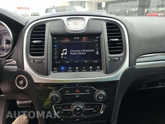 2019 Chrysler 300 Touring - miniatura 10