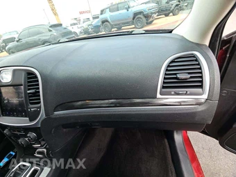 2019 Chrysler 300 Touring - miniatura 19