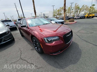 2019 Chrysler 300 Touring - miniatura 4
