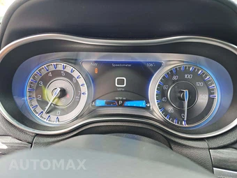 2019 Chrysler 300 Touring - miniatura 9