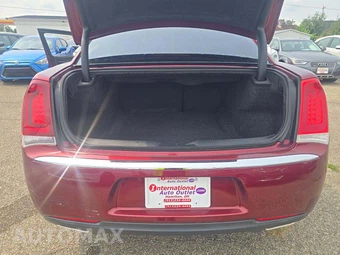 2019 Chrysler 300 Touring L – miniatura 11