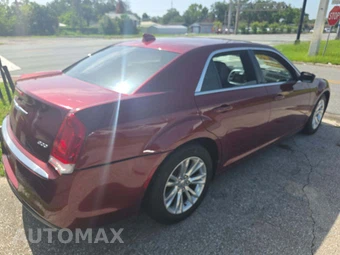 2019 Chrysler 300 Touring L – miniatura 3
