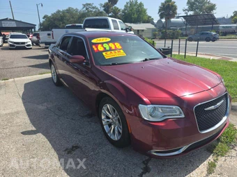 2019 Chrysler 300 Touring L – miniatura 4