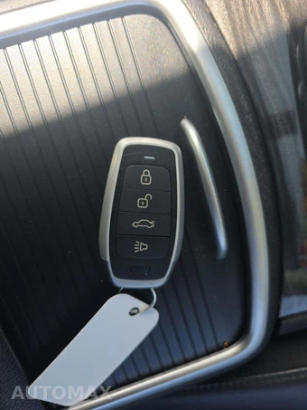 2019 Chrysler 300 Touring L – miniatura 8