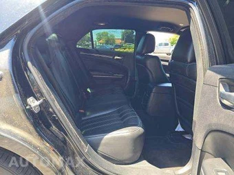 2019 Chrysler 300S – miniatura 16