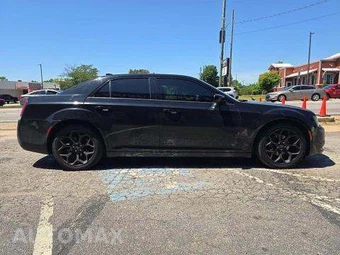 2019 Chrysler 300S – miniatura 4