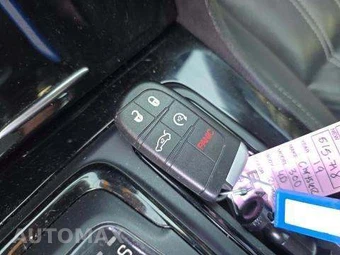2019 Chrysler 300S – miniatura 8