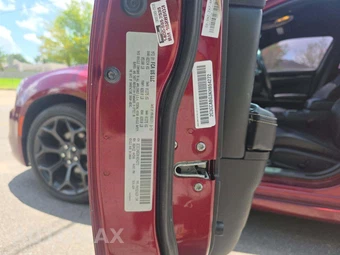 2019 Chrysler 300S – miniatura 2