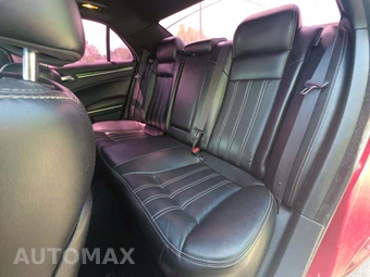 2019 Chrysler 300S – miniatura 9