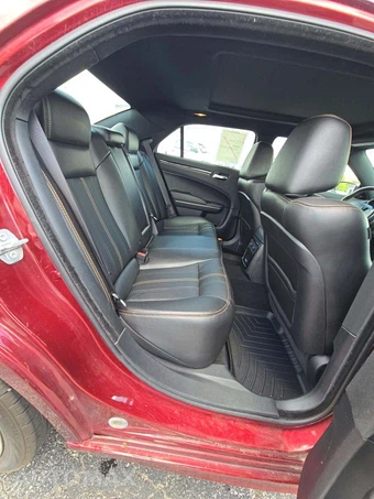 2019 Chrysler 300S – miniatura 13