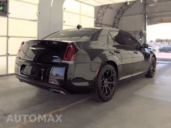 2019 Chrysler 300S – miniatura 4