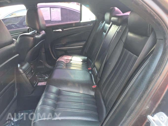 2019 Chrysler 300S - miniatura 13