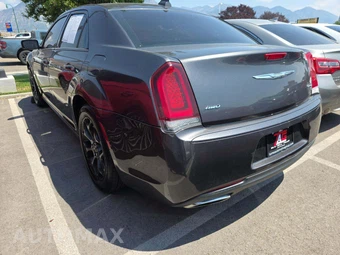 2019 Chrysler 300S - miniatura 2