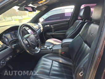 2019 Chrysler 300S - miniatura 6