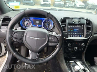 2019 Chrysler 300S – miniatura 10