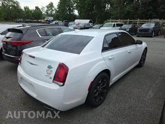 2019 Chrysler 300S – miniatura 3
