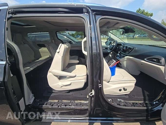 2019 Chrysler Pacifica Hybrid Limited 121.6" WB - miniatura 17