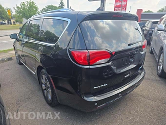 2019 Chrysler Pacifica Hybrid Limited 121.6" WB - miniatura 2