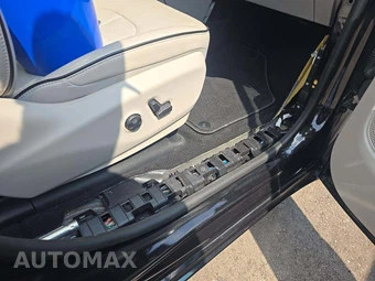 2019 Chrysler Pacifica Hybrid Limited 121.6" WB - miniatura 28