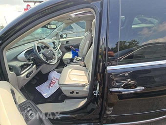 2019 Chrysler Pacifica Hybrid Limited 121.6" WB - miniatura 6