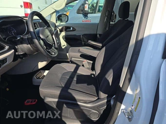 2019 Chrysler Pacifica L 121.6" WB - miniatura 6