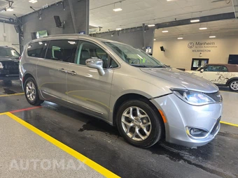 2019 Chrysler Pacifica Limited 121.6" WB - miniatura 3