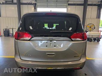 2019 Chrysler Pacifica Limited 121.6" WB - miniatura 5