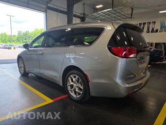 2019 Chrysler Pacifica Limited 121.6" WB - miniatura 6