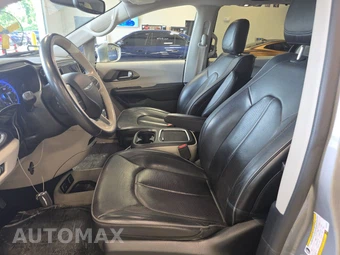 2019 Chrysler Pacifica Limited 121.6" WB - miniatura 7
