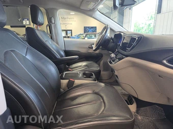 2019 Chrysler Pacifica Limited 121.6" WB - miniatura 8