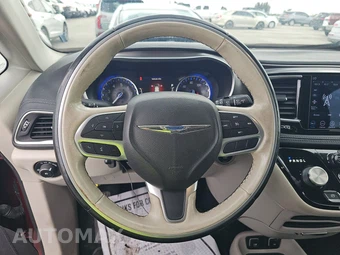 2019 Chrysler Pacifica Limited 121.6" WB – miniatura 10