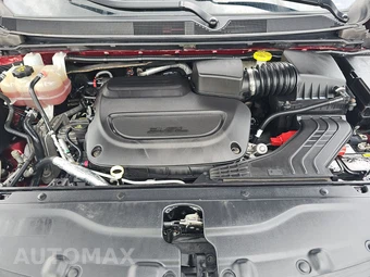 2019 Chrysler Pacifica Limited 121.6" WB – miniatura 16