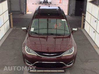 2019 Chrysler Pacifica Limited 121.6" WB – miniatura 2