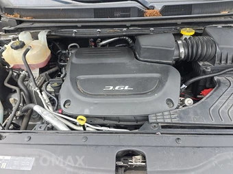 2019 Chrysler Pacifica Limited 121.6" WB - miniatura 16