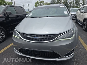 2019 Chrysler Pacifica Limited 121.6" WB - miniatura 2