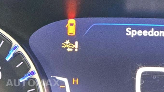2019 Chrysler Pacifica Limited 121.6" WB - miniatura 33