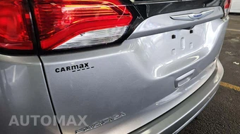 2019 Chrysler Pacifica Limited 121.6" WB - miniatura 35