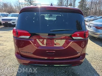 2019 Chrysler Pacifica Limited 121.6" WB – miniatura 5