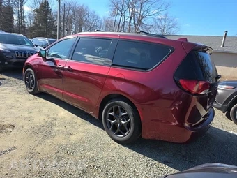 2019 Chrysler Pacifica Limited 121.6" WB – miniatura 6