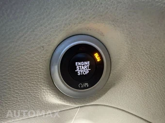 2019 Chrysler Pacifica Limited 121.6" WB - miniatura 17