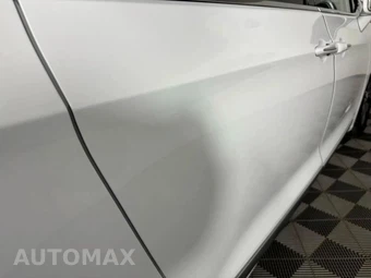2019 Chrysler Pacifica Limited 121.6" WB - miniatura 32