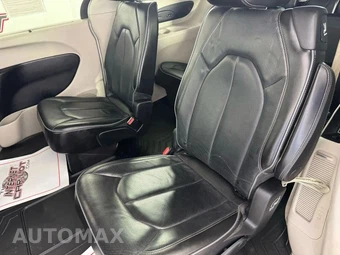 2019 Chrysler Pacifica Limited 121.6" WB - miniatura 39