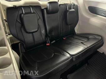 2019 Chrysler Pacifica Limited 121.6" WB - miniatura 43