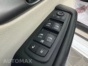 2019 Chrysler Pacifica Limited 121.6" WB - miniatura 46