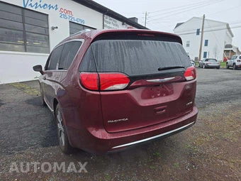 2019 Chrysler Pacifica Limited 121.6" WB – miniatura 3