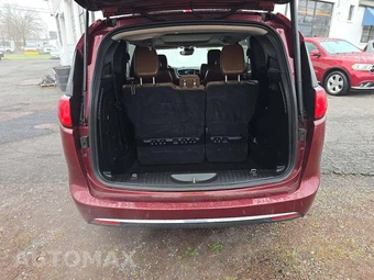 2019 Chrysler Pacifica Limited 121.6" WB – miniatura 9