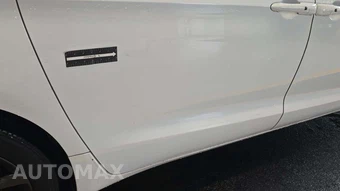 2019 Chrysler Pacifica Limited 121.6" WB - miniatura 22